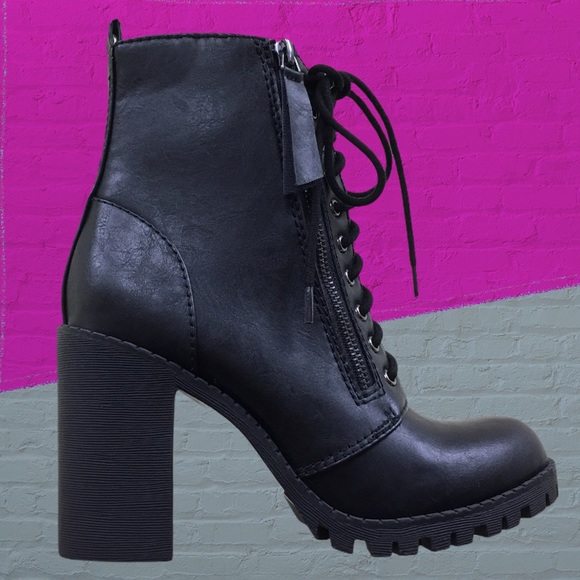 Soda Lug Sole Lace-up Heel Combat Ankle Bootie - Picture 5 of 15